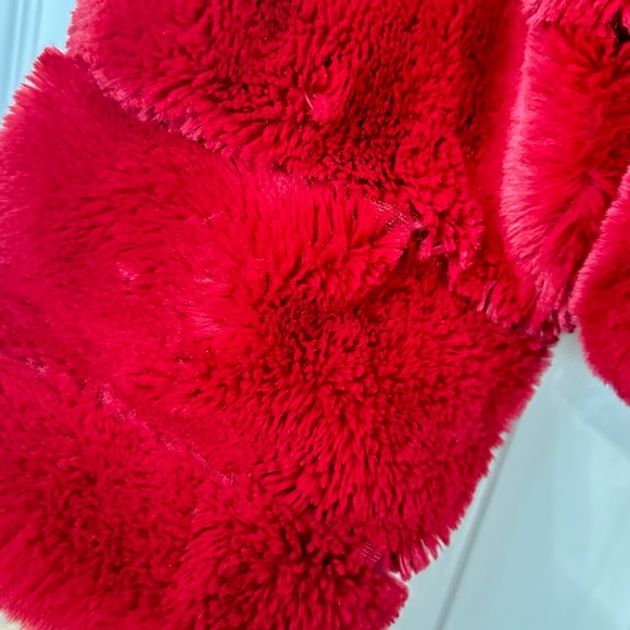 For @veramcgriff74 Luxurious Red Faux Fur Jacket - Picture 2 of 5